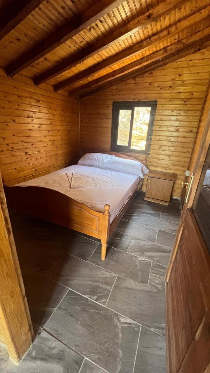 Kongjoni'S Rooms Himare Exteriör bild